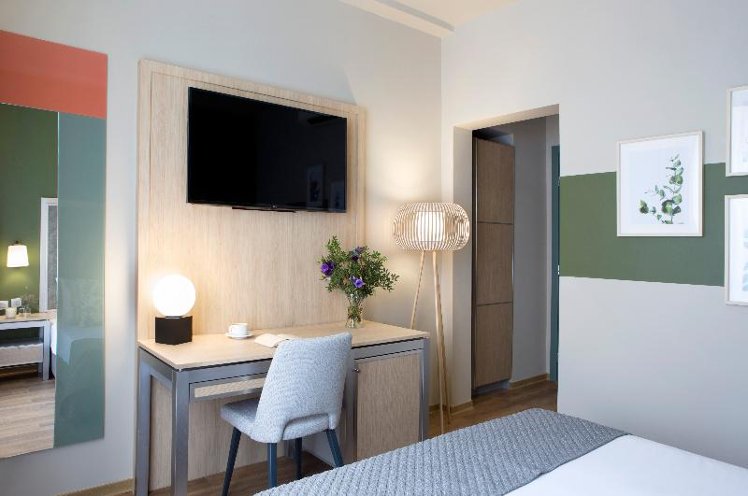 SINGLE STANDARD Room