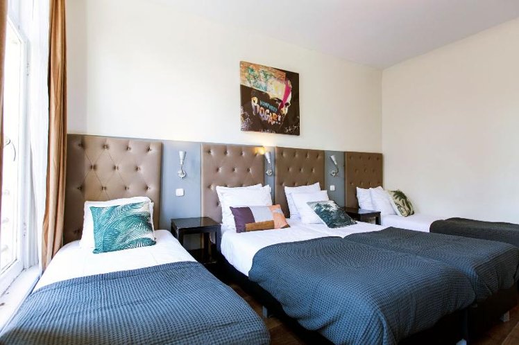 QUADRUPLE STANDARD Room