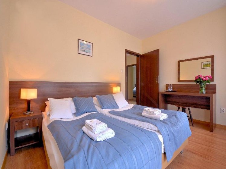 DOUBLE STANDARD Room