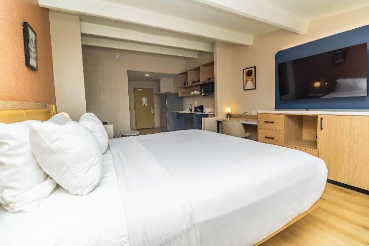 SUITE KING BED NON SMOKING Room