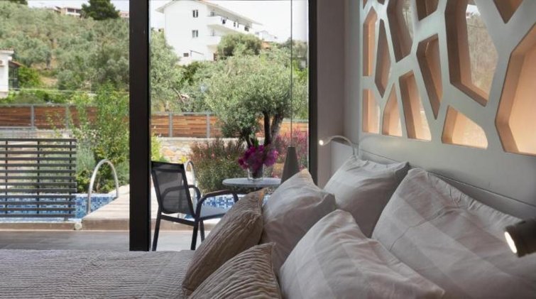 DOUBLE DELUXE Room