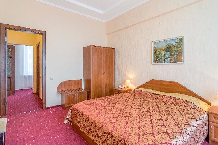 SUITE BUSINESS Room