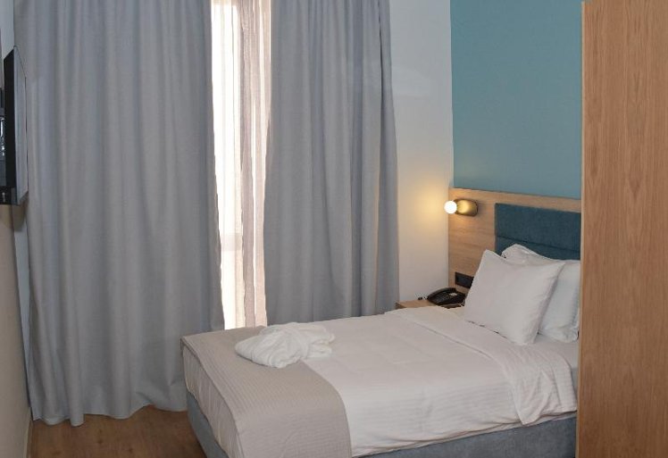 SINGLE SUPERIOR Room