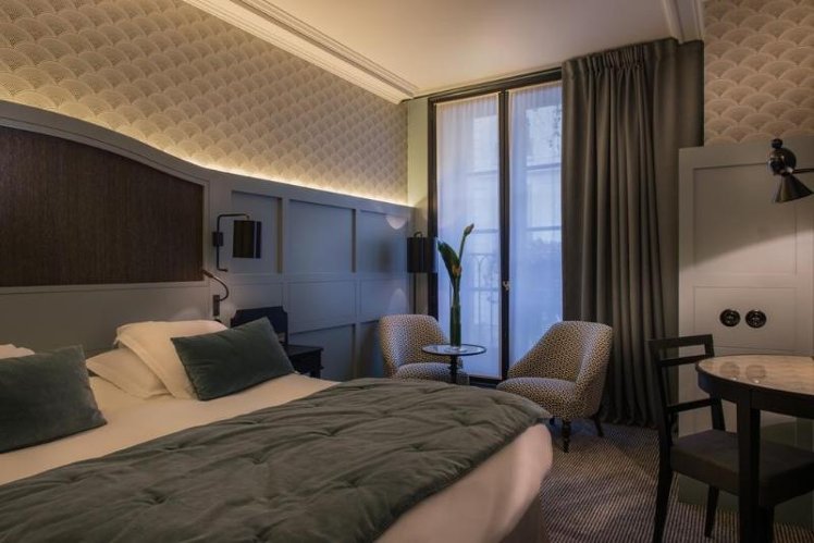 DOUBLE SUPERIOR Room