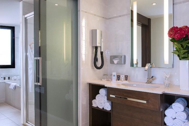 SUITE DELUXE Room