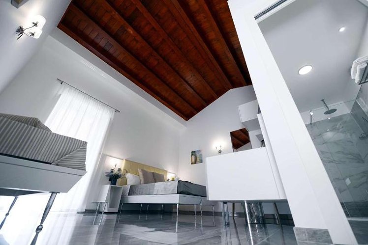 TRIPLE DELUXE Room