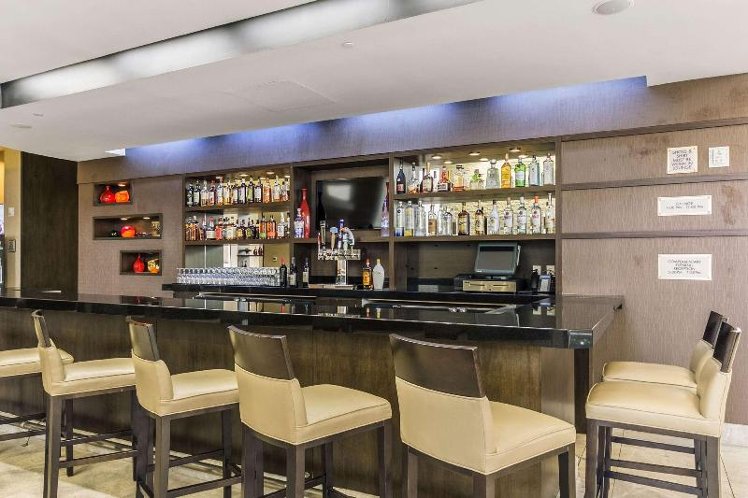Embassy Suites Elizabeth Newark Airport
