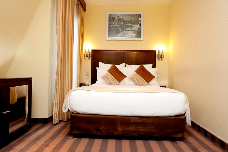 DOUBLE SUPERIOR Room