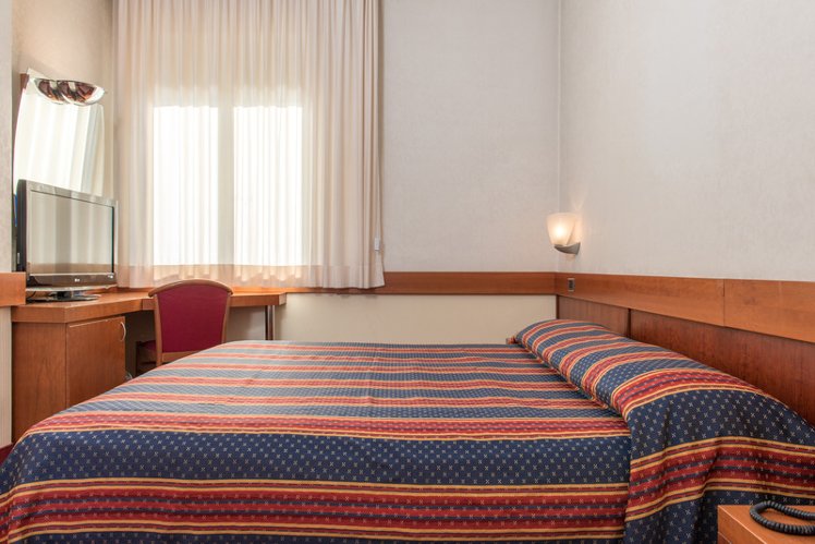DOUBLE STANDARD Room