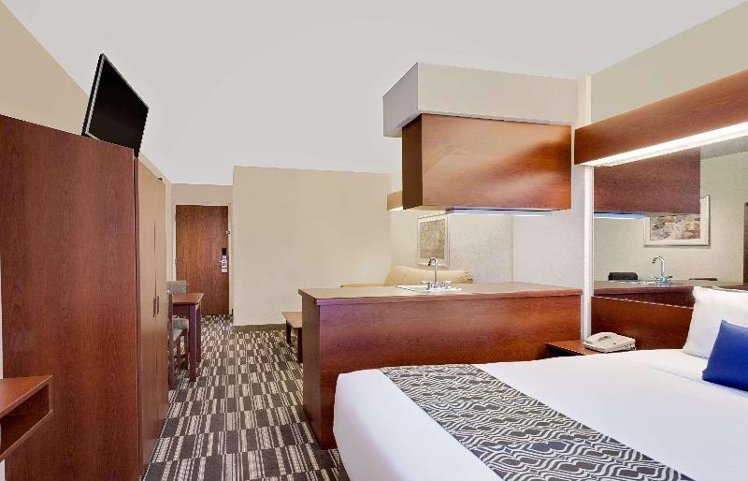 SUITE QUEEN SIZE BED Room