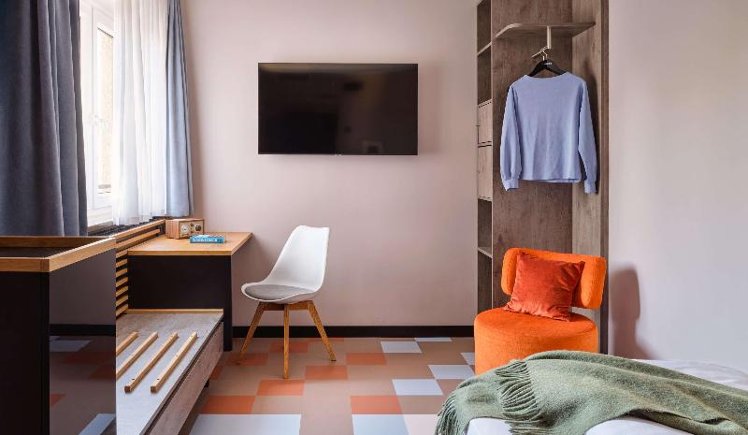 SINGLE SUPERIOR Room