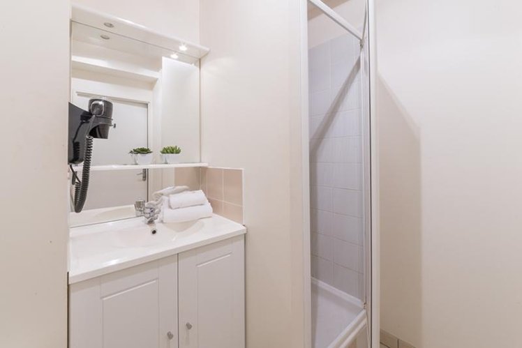 DOUBLE STANDARD Room
