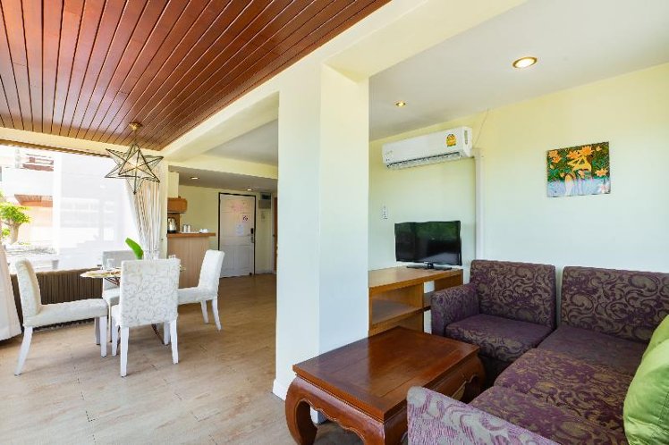 JUNIOR SUITE STANDARD Room