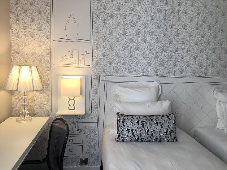 SINGLE STANDARD Room