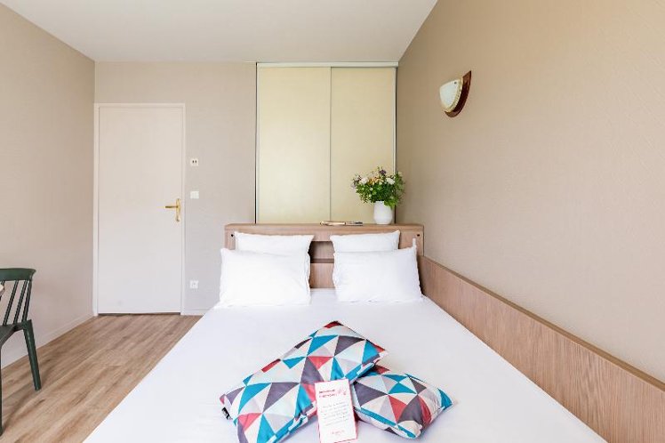 STUDIO WITH DOUBLE BED Room