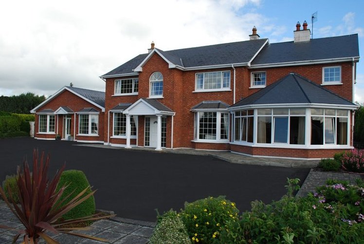 Killarney House