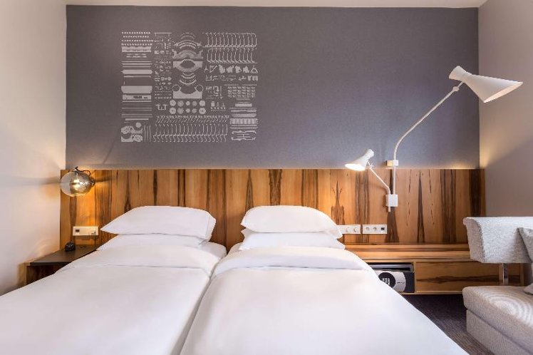 TWIN TWO BEDS Room