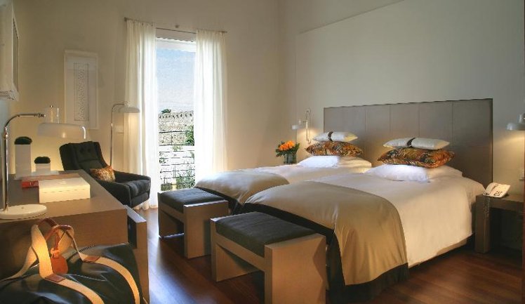 SINGLE CLASSIC GARDEN VIEW Room