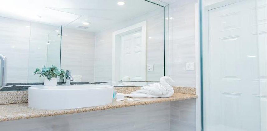 SUITE ONE BEDROOM Room