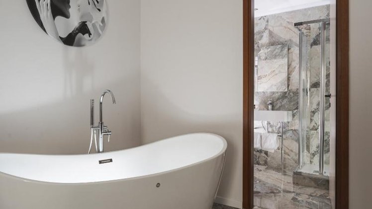 JUNIOR SUITE WITH JACUZZI Room