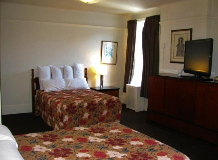 SUITE TWO BEDS Room
