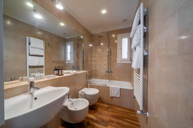 APARTMENT ONE BEDROOM ONE BATHROOM Room