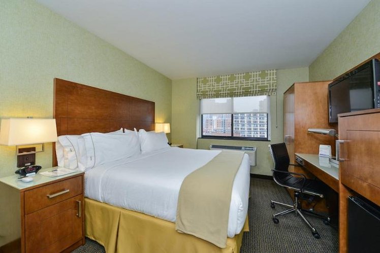 DOUBLE STANDARD Room