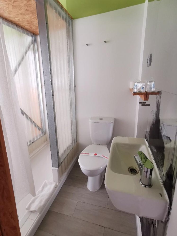 SINGLE STANDARD Room