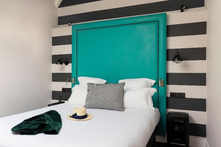 DOUBLE SUPERIOR Room