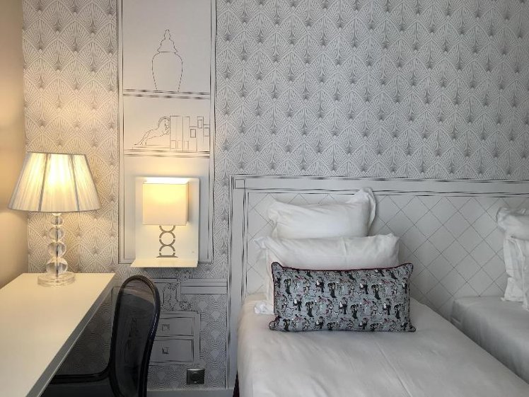 SINGLE STANDARD Room