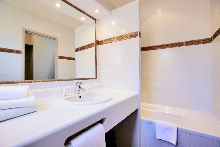 DOUBLE STANDARD Room