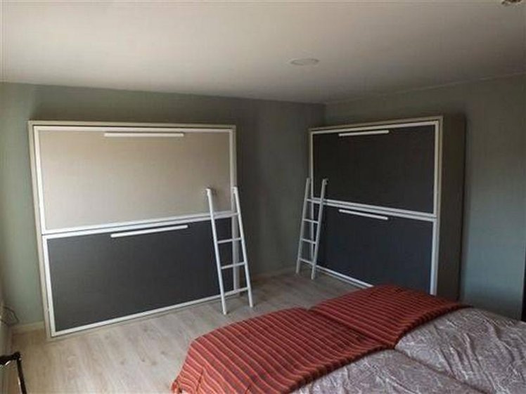 FAMILY ROOM CAPACITY 6 Room