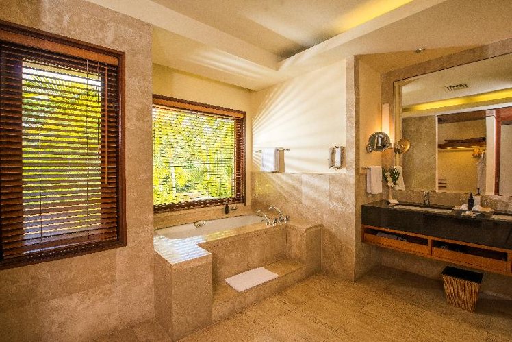JUNIOR SUITE OCEAN VIEW Room