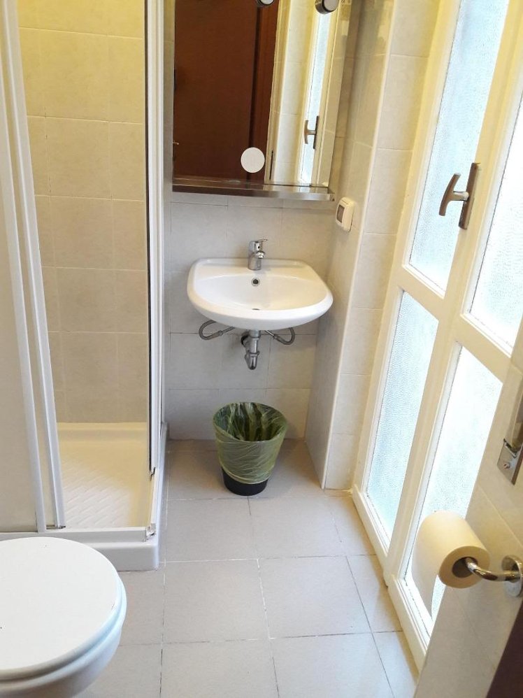 SINGLE STANDARD Room