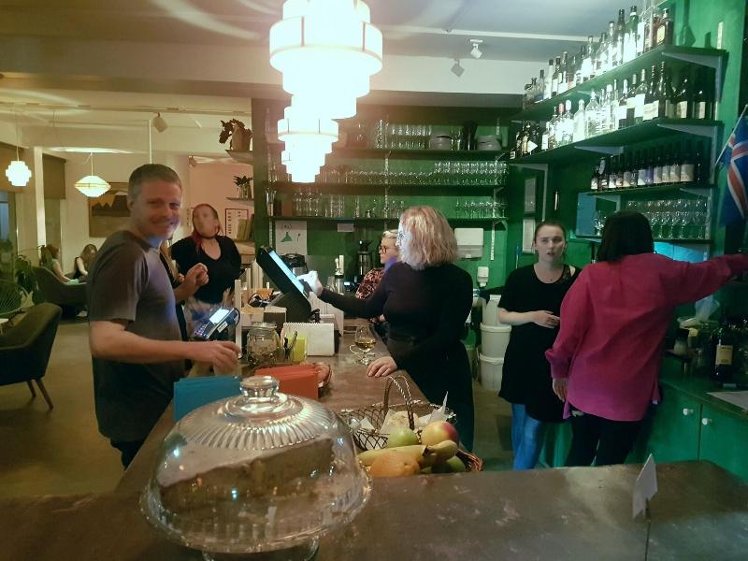 Bar