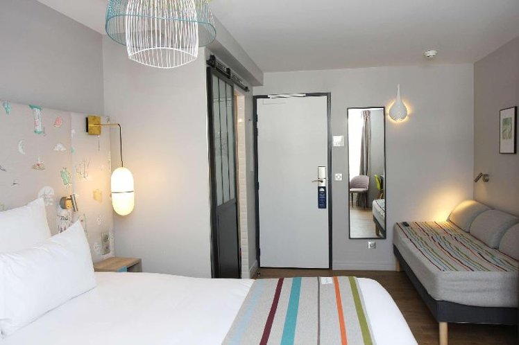 TRIPLE DELUXE Room