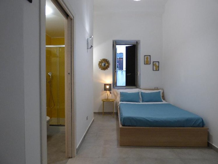DOUBLE STANDARD Room