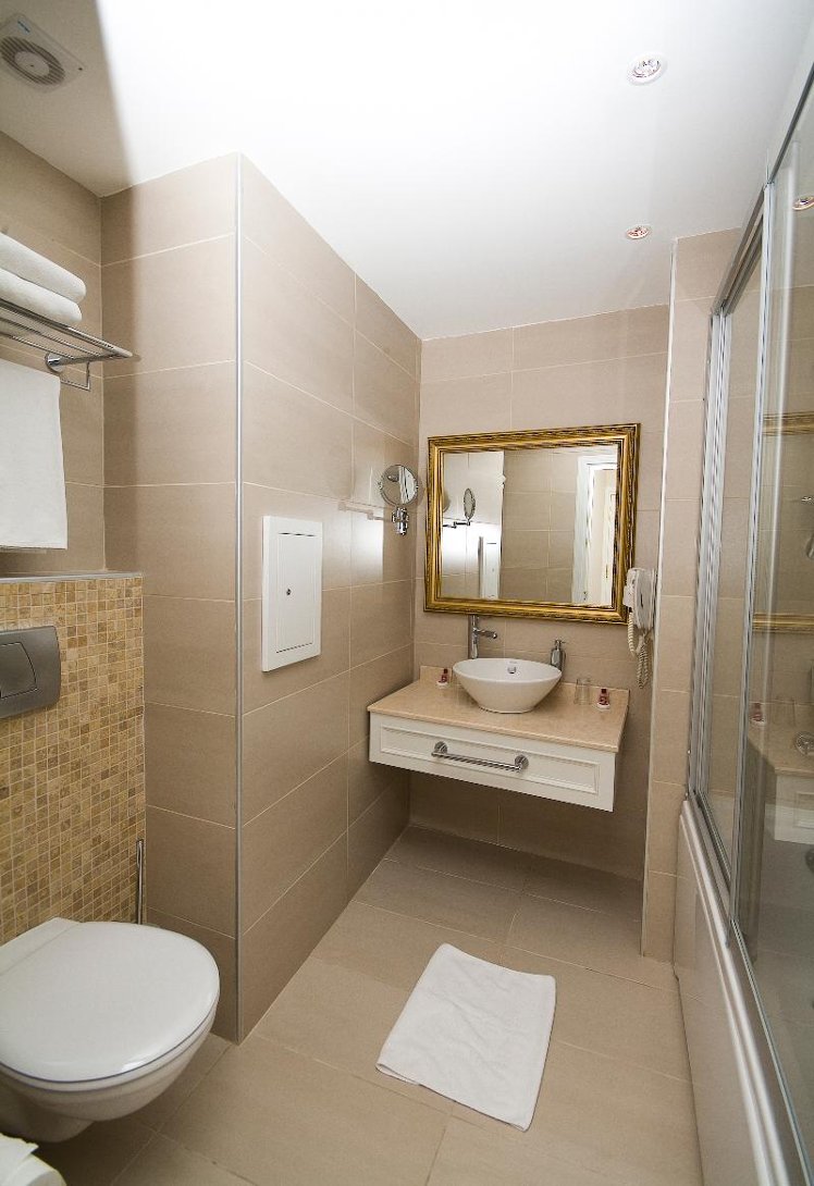 SINGLE STANDARD Room