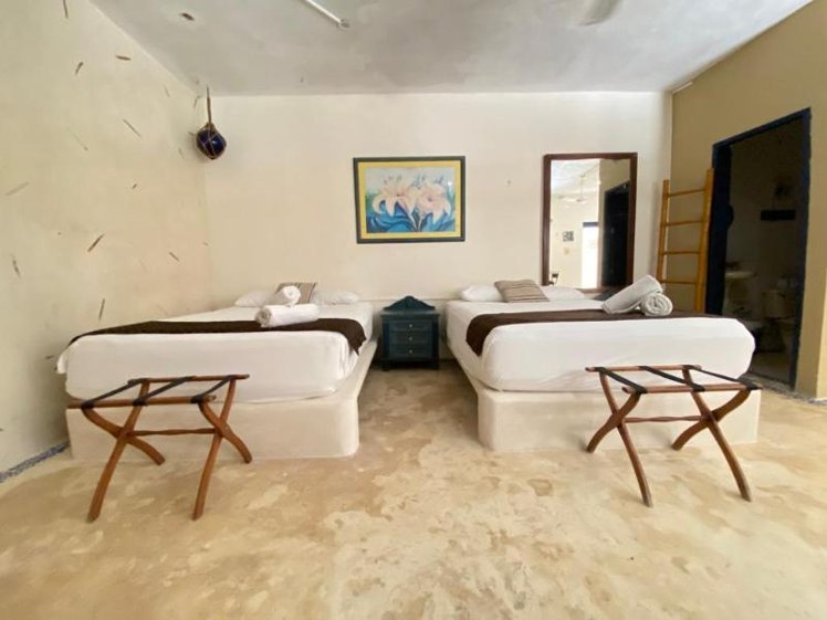 FAMILY ROOM TWO BEDS Room