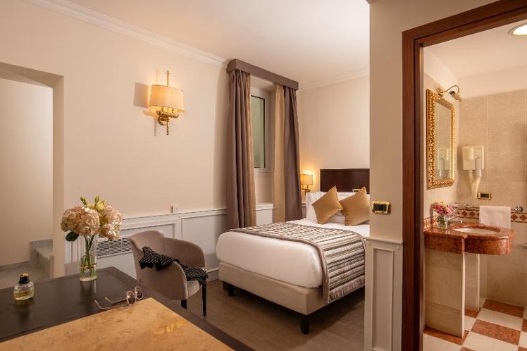 DOUBLE BASIC Room