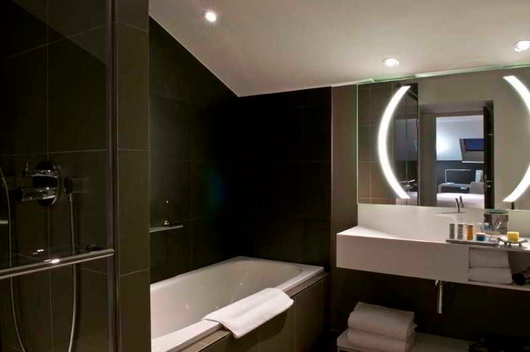 DOUBLE STANDARD Room