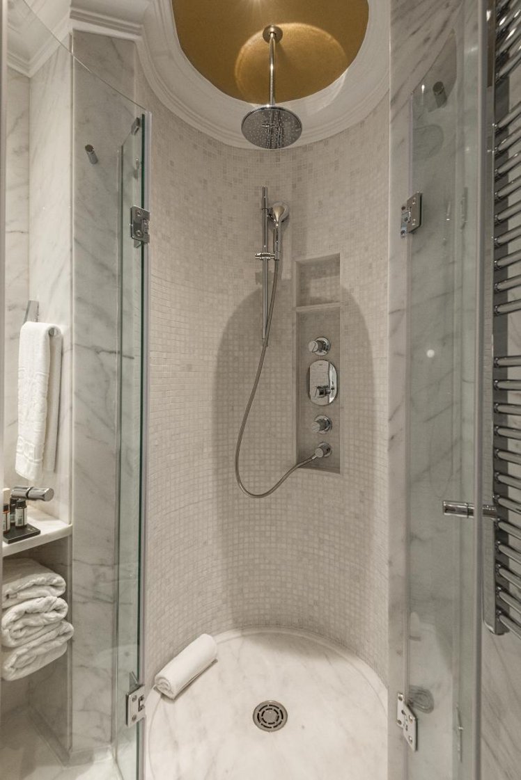 SINGLE DELUXE Room