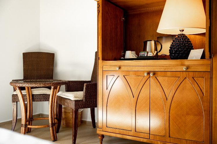 DOUBLE SINGLE USE DELUXE Room