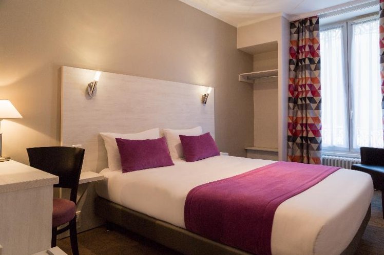 DOUBLE SUPERIOR Room