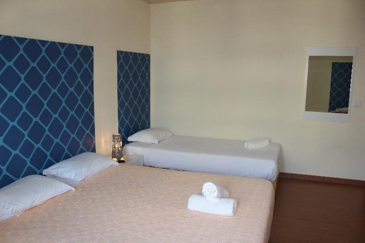 TRIPLE STANDARD Room