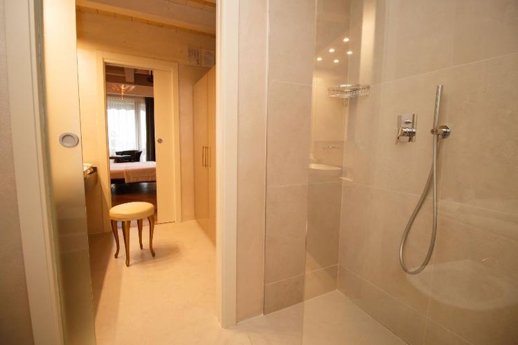 DOUBLE DELUXE PREMIER Room