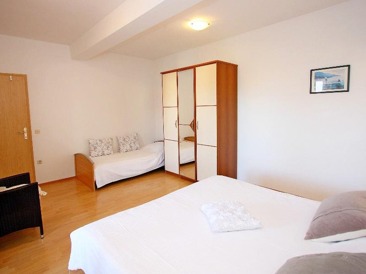 APARTMENT CAPACITY 6 Room