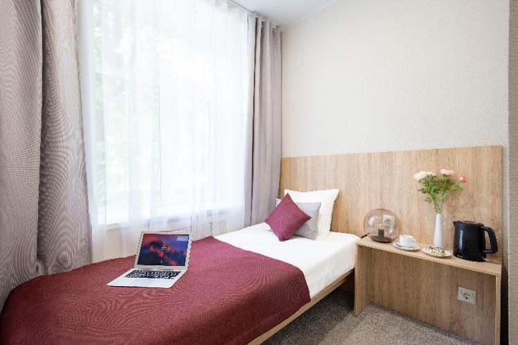 SINGLE STANDARD Room