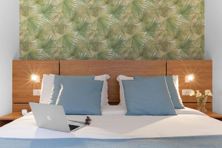DOUBLE SUPERIOR Room