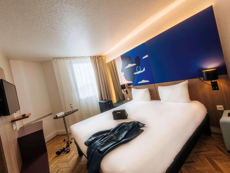 DOUBLE WITH DOUBLE BED Room
